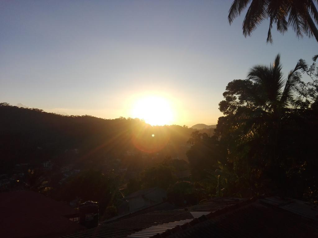 Mountain View Apartment Kandy Bagian luar foto